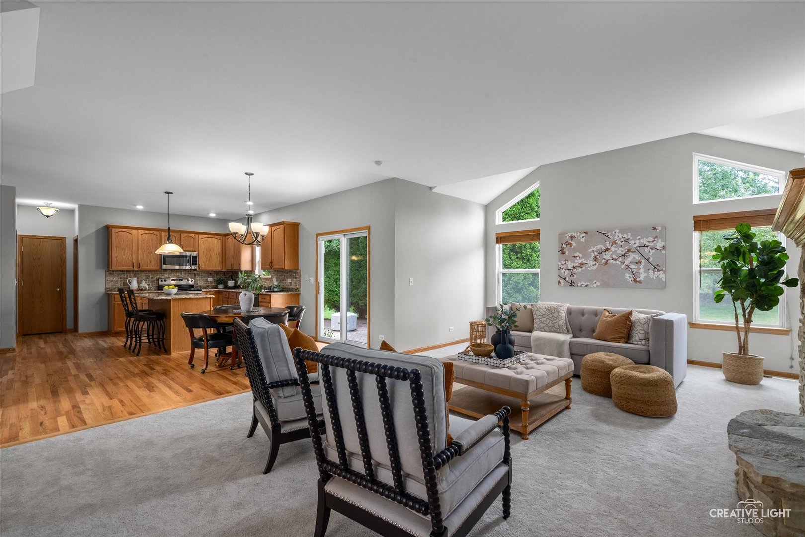 404 Kent Court, Oswego, IL 60543