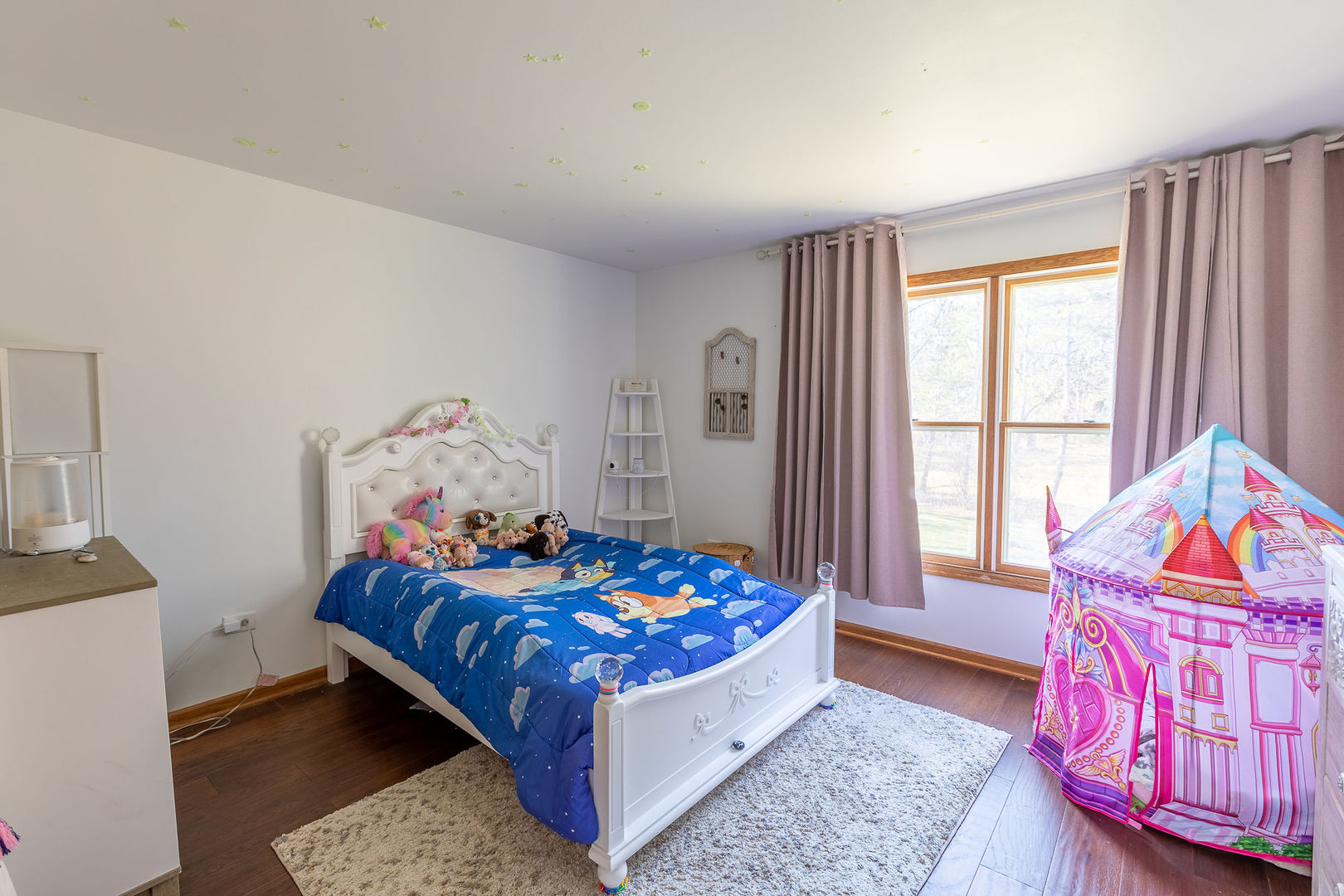 5081 Adele Drive, Gurnee, IL 60031