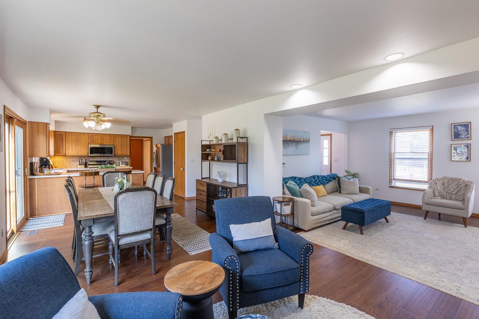 5081 Adele Drive, Gurnee, IL 60031