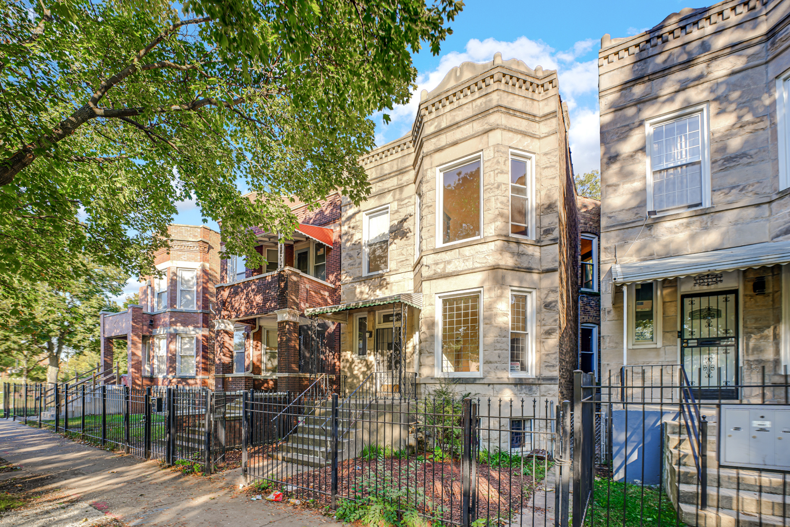 6045 S Peoria Street, Chicago, IL 60621