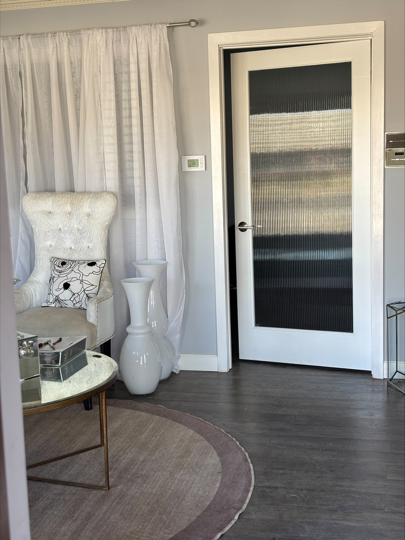 14045 W Petronella Drive, Libertyville, IL 60048