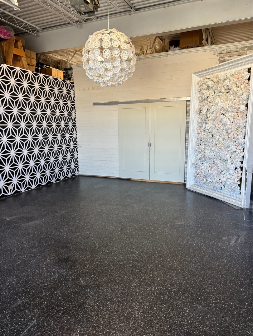 14045 W Petronella Drive, Libertyville, IL 60048