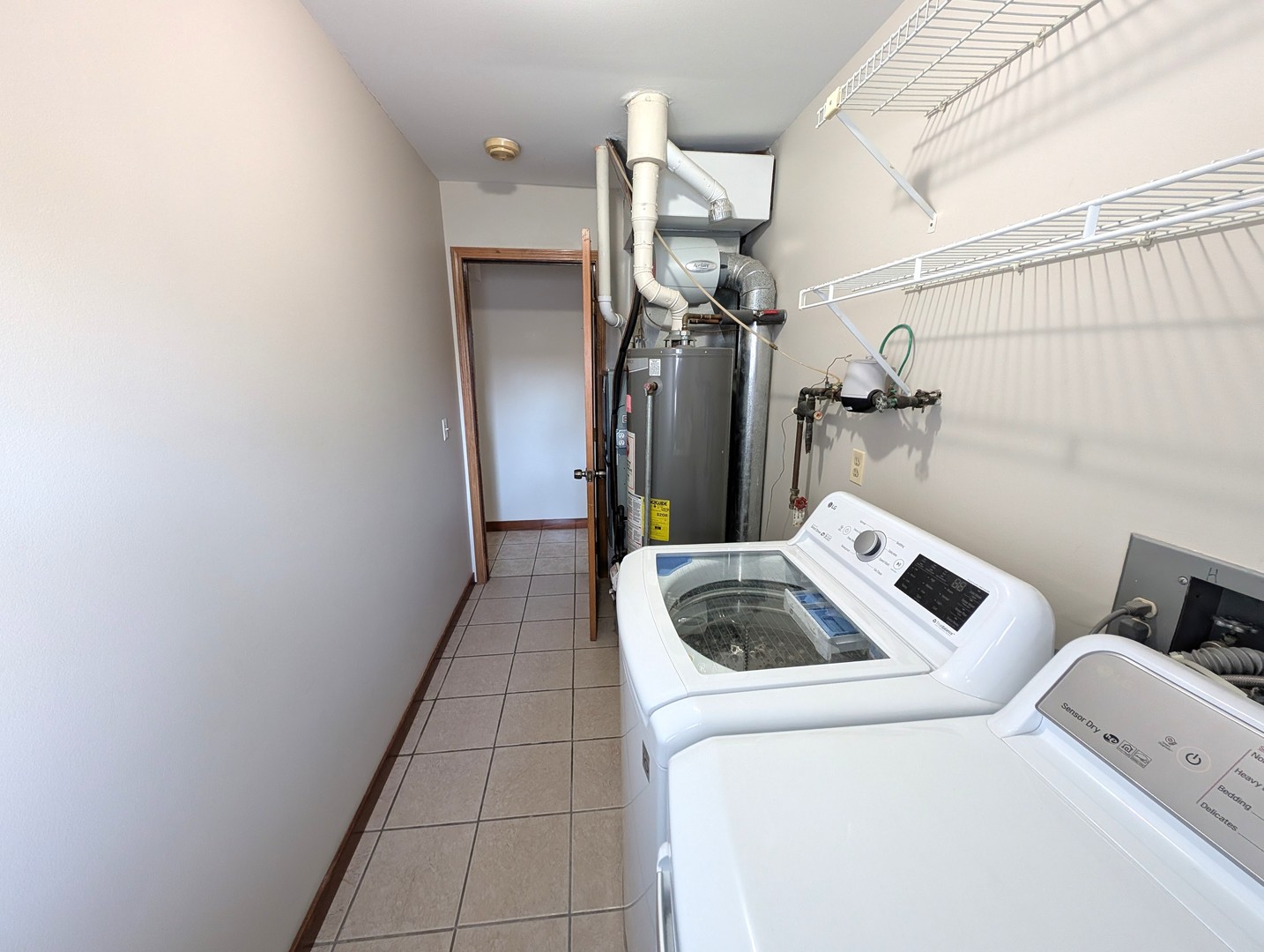 27 Winrock Road, Montgomery, IL 60538