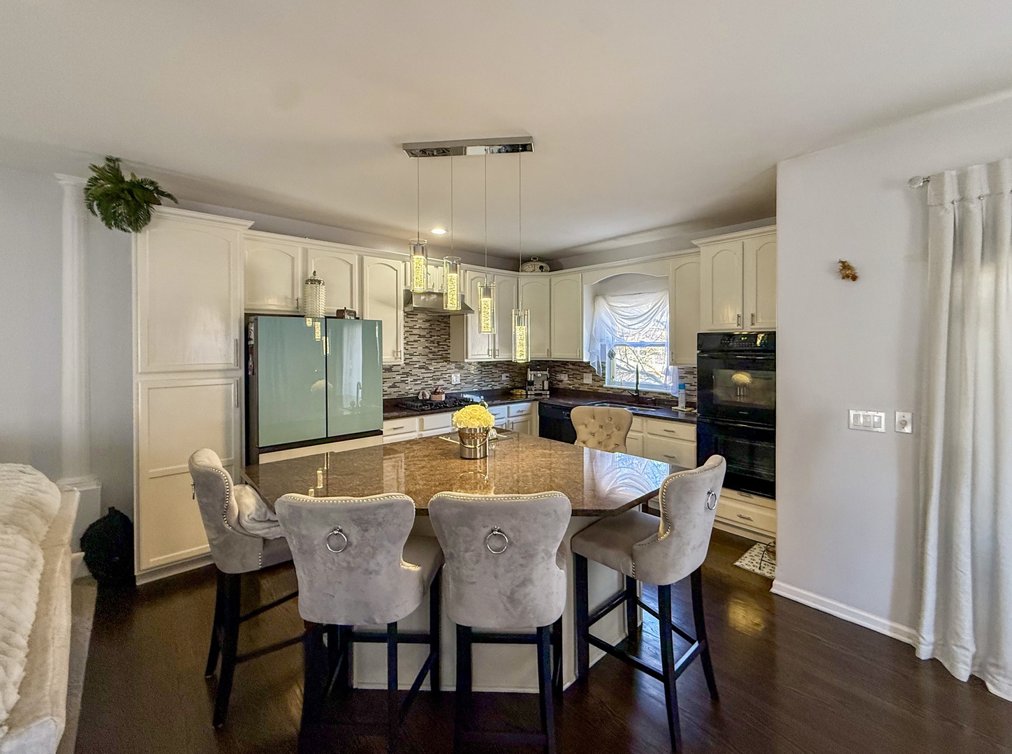 1139 River Bend Lane, Lisle, IL 60532