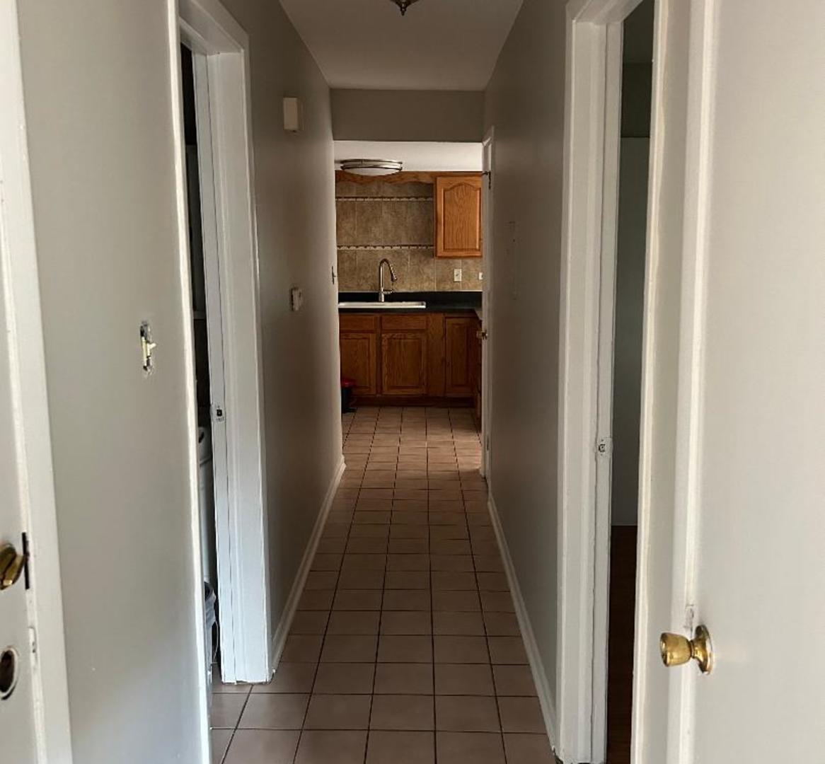 8241 W 79 Street #1E, Justice, IL 60458