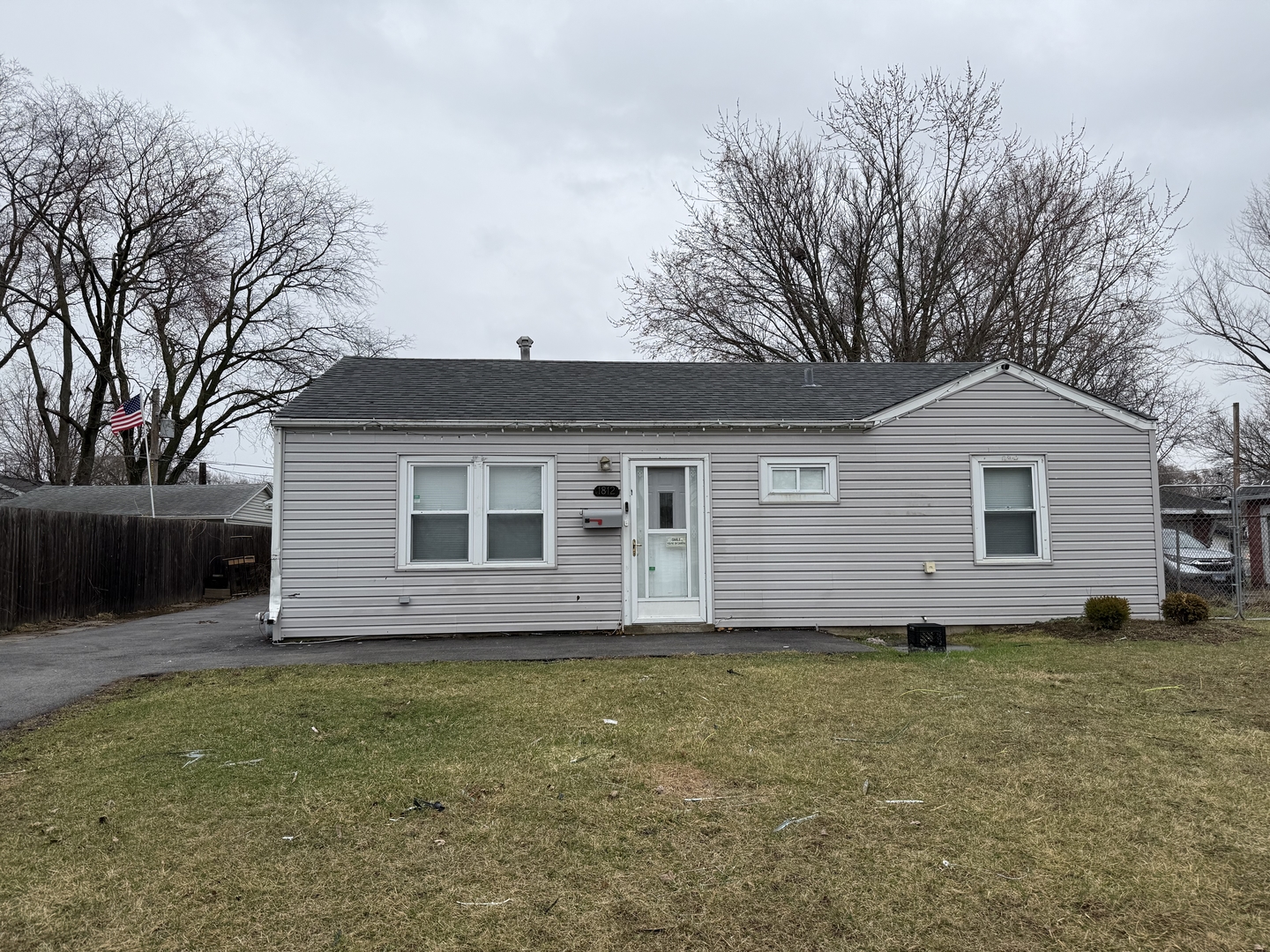 1812 Burry Circle Drive, Crest Hill, IL 60403