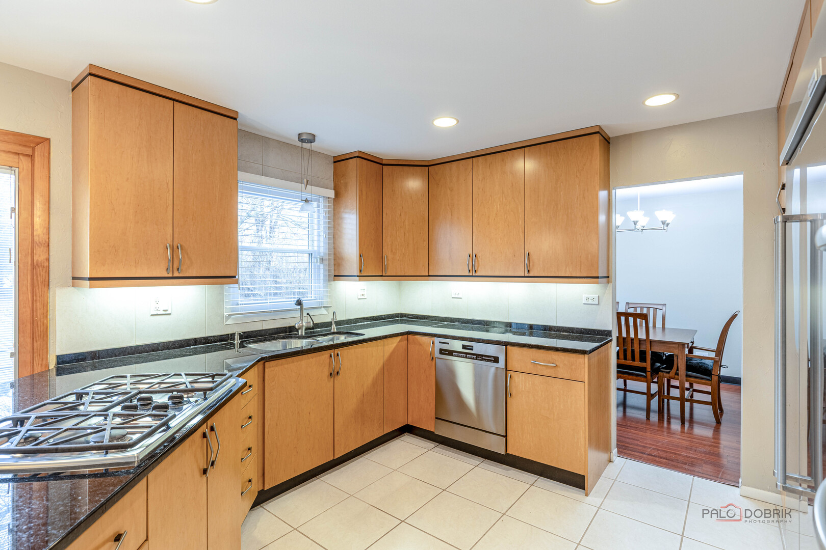 240 Osage Terrace, Buffalo Grove, IL 60089