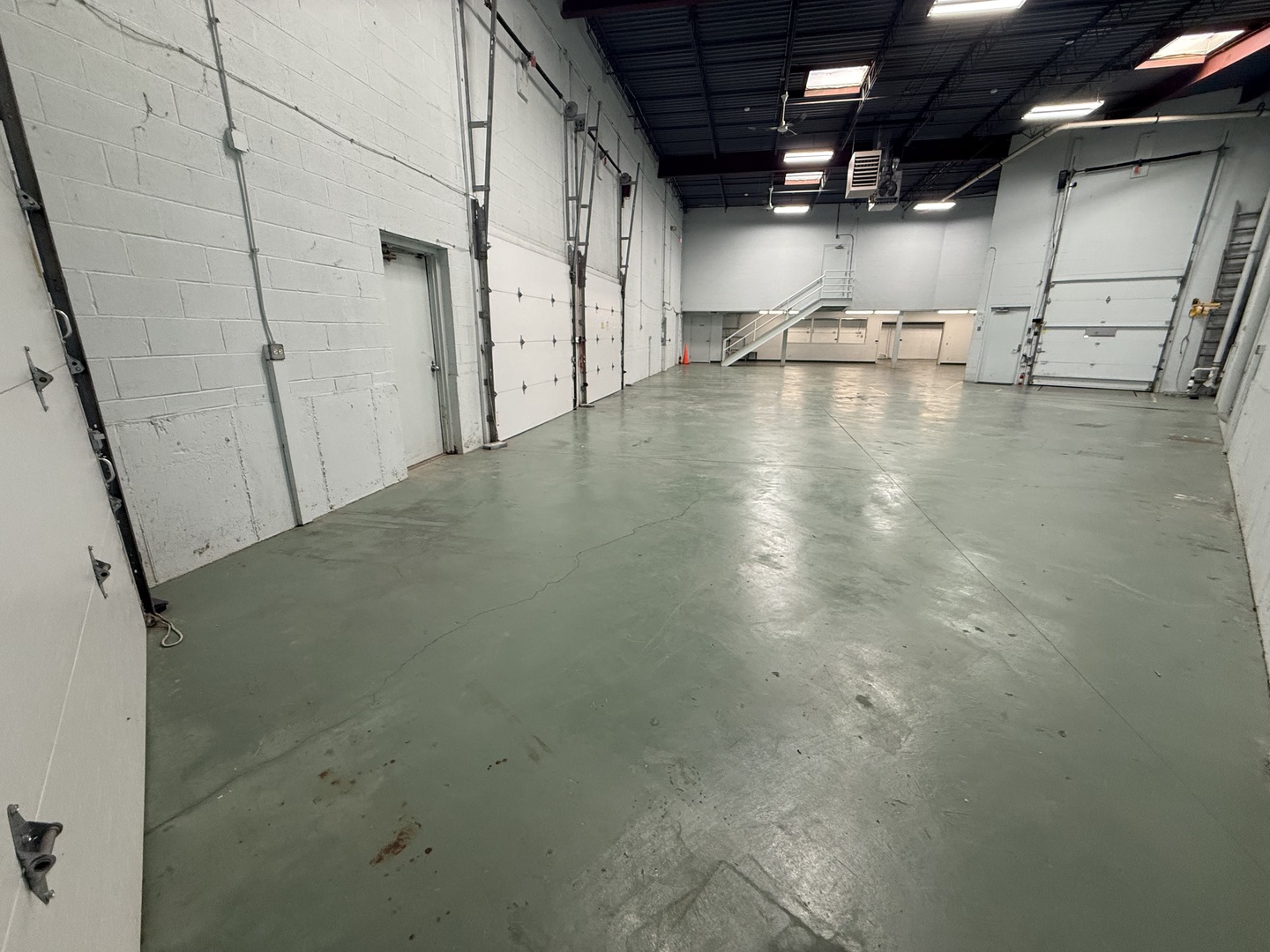 1881 Industrial Drive, Libertyville, IL 60048