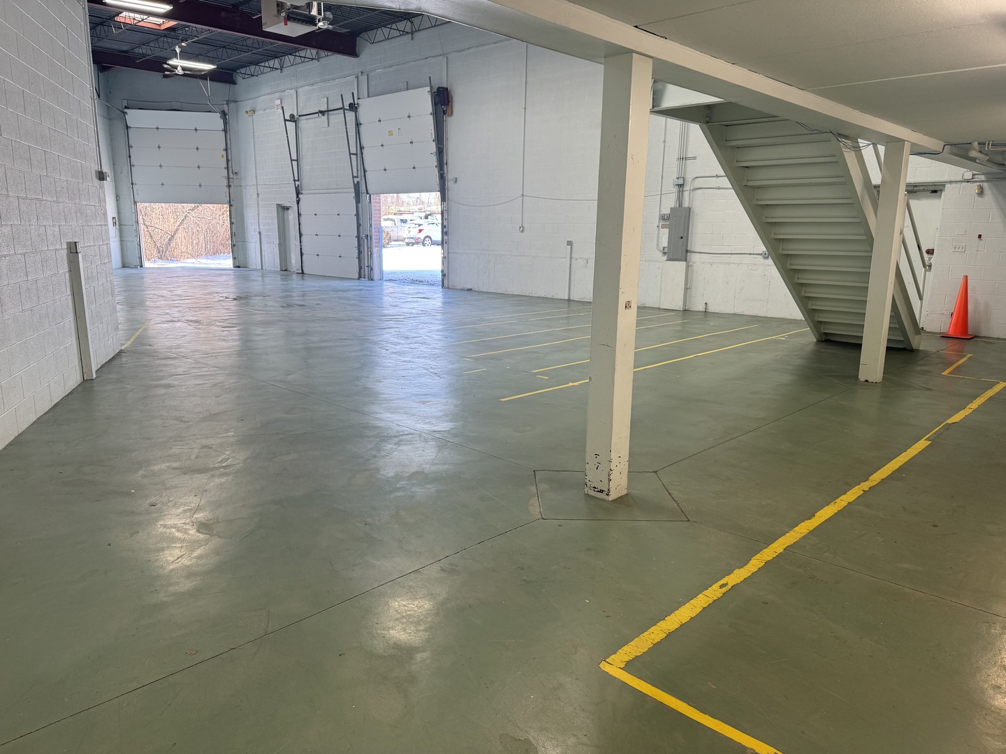 1881 Industrial Drive, Libertyville, IL 60048