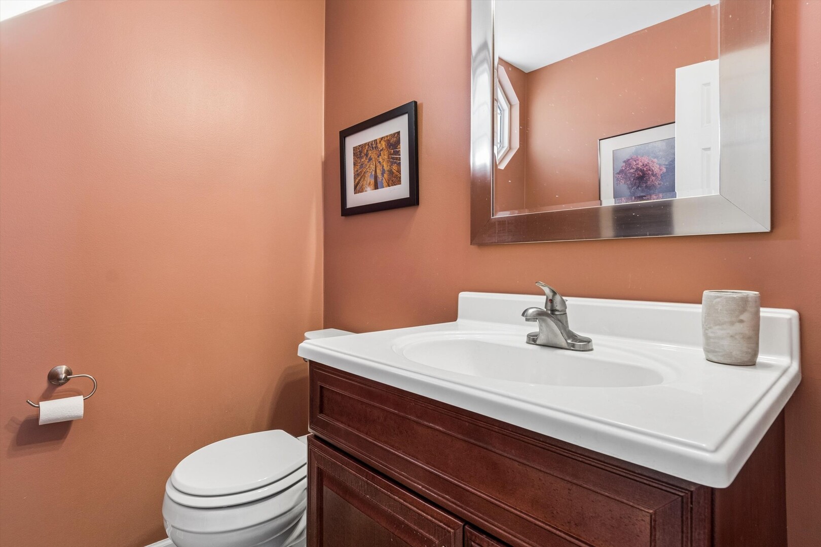 2100 Hammel Avenue, Aurora, IL 60504