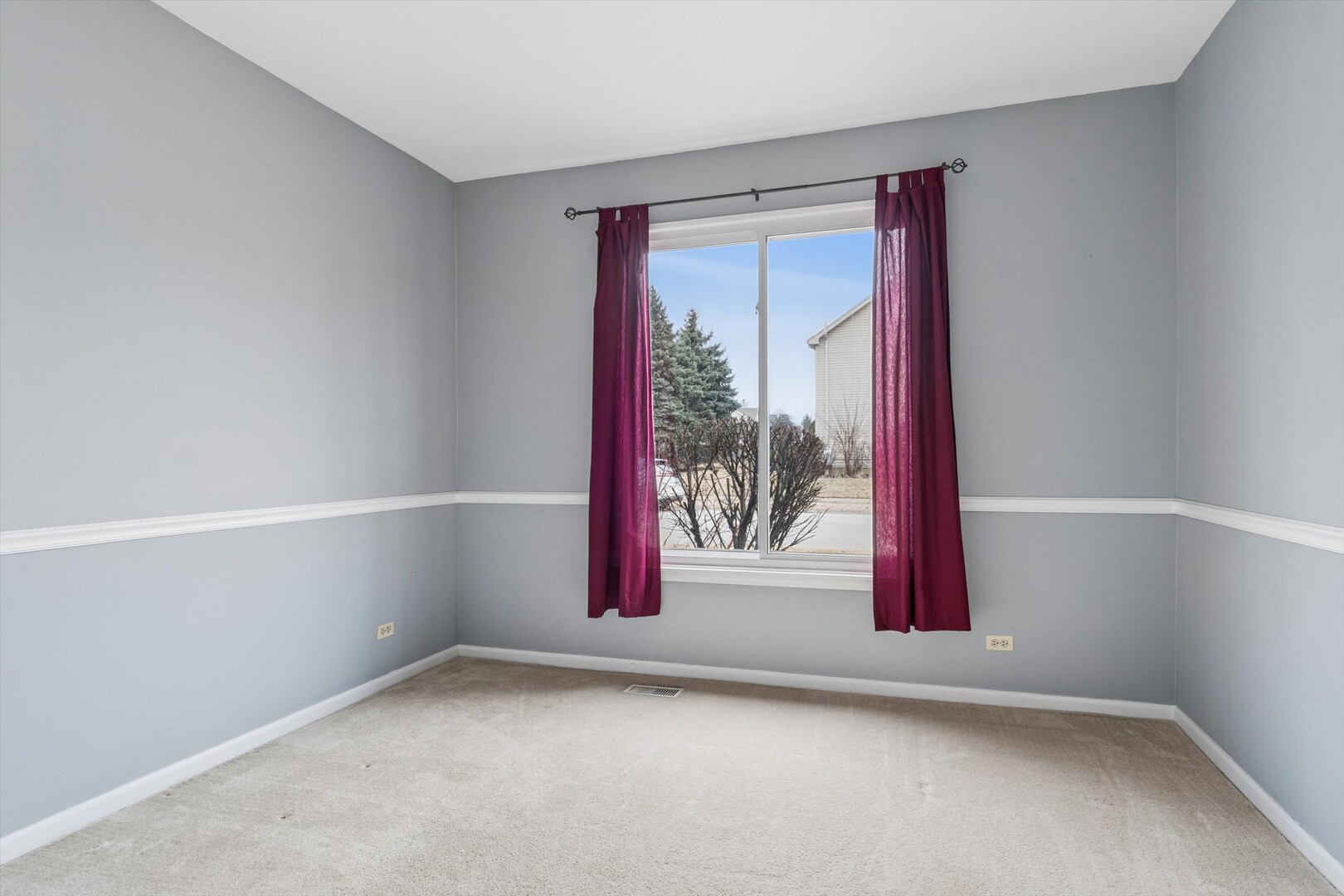 2100 Hammel Avenue, Aurora, IL 60504