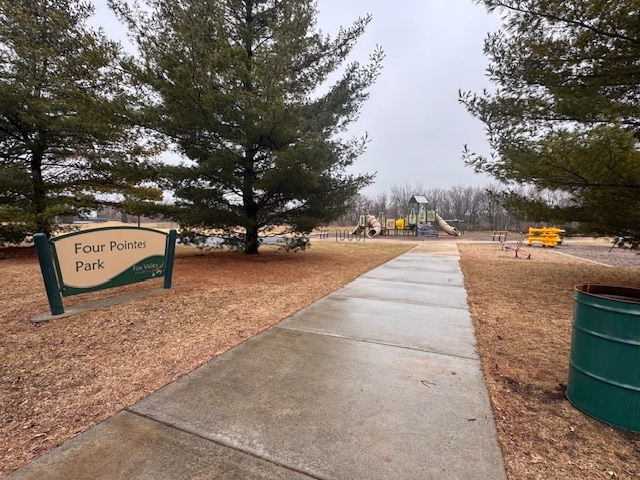 2100 Hammel Avenue, Aurora, IL 60504