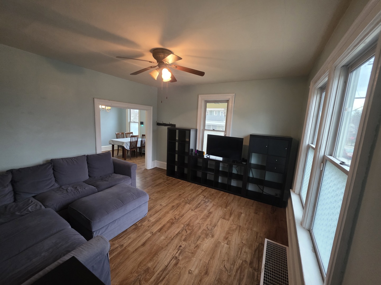 463 North Street, Elgin, IL 60120