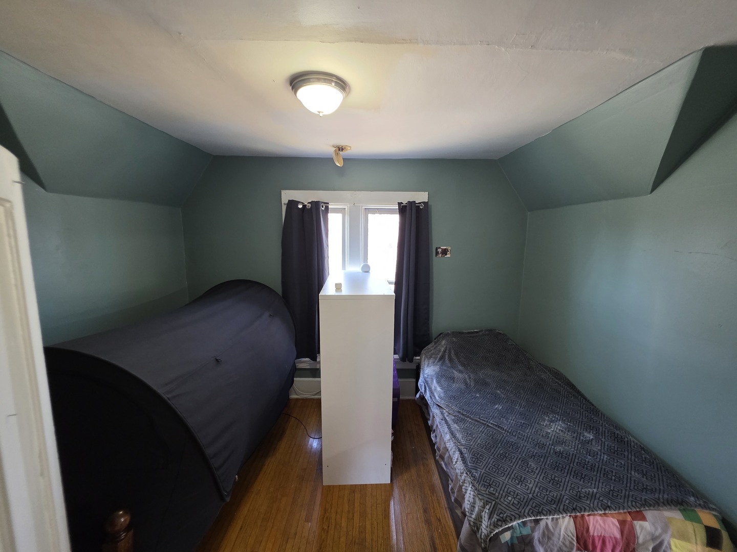 463 North Street, Elgin, IL 60120