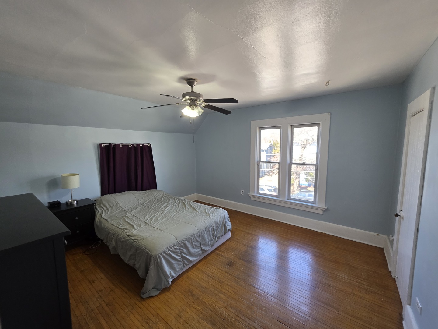 463 North Street, Elgin, IL 60120