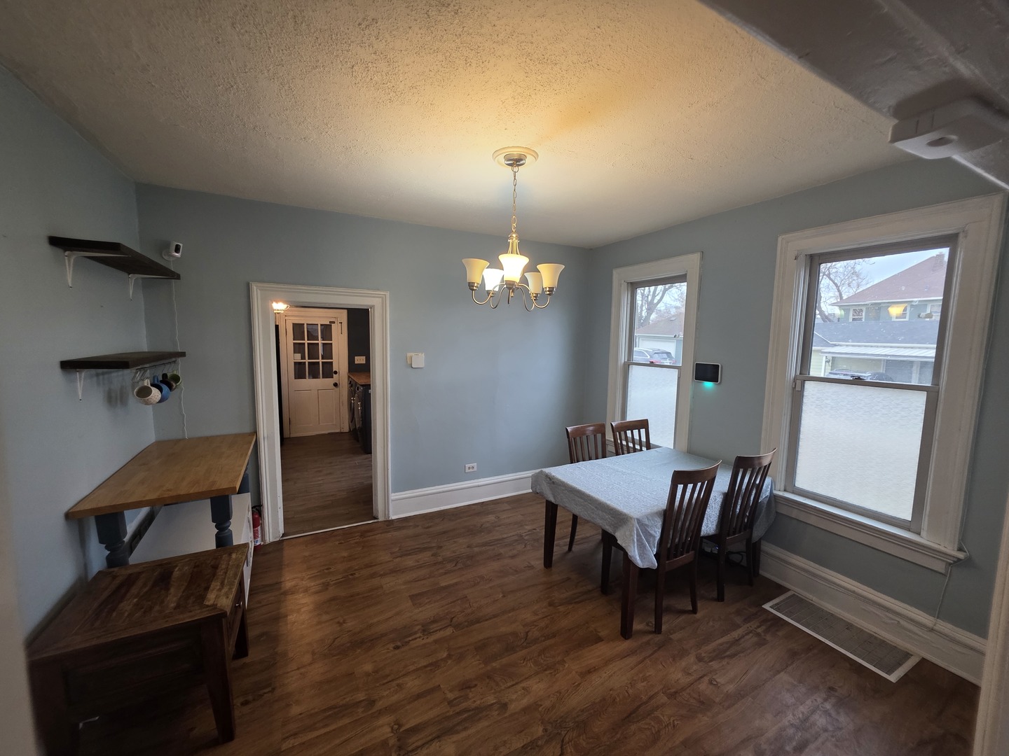 463 North Street, Elgin, IL 60120