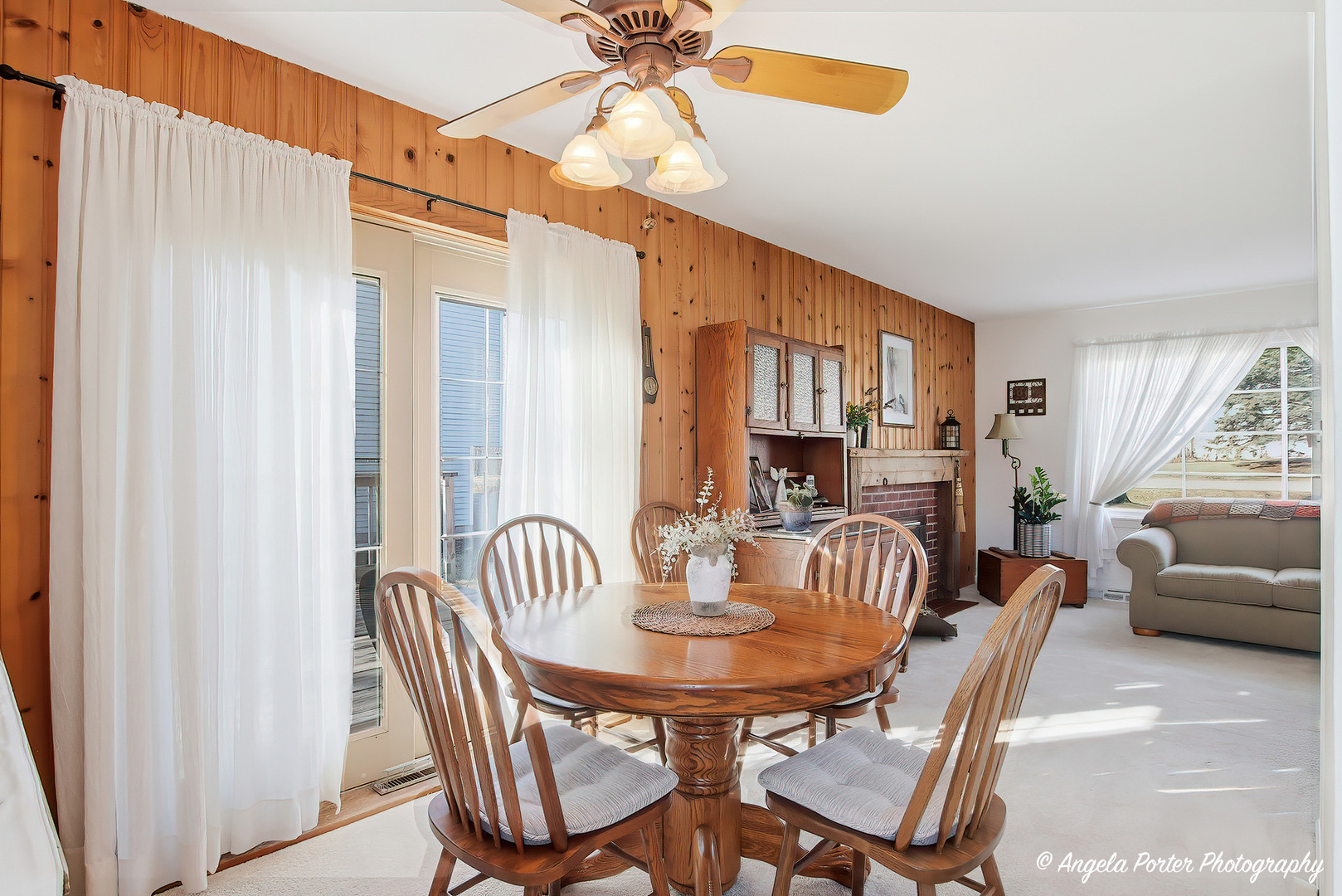 1210 S Broadway Street, McHenry, IL 60050