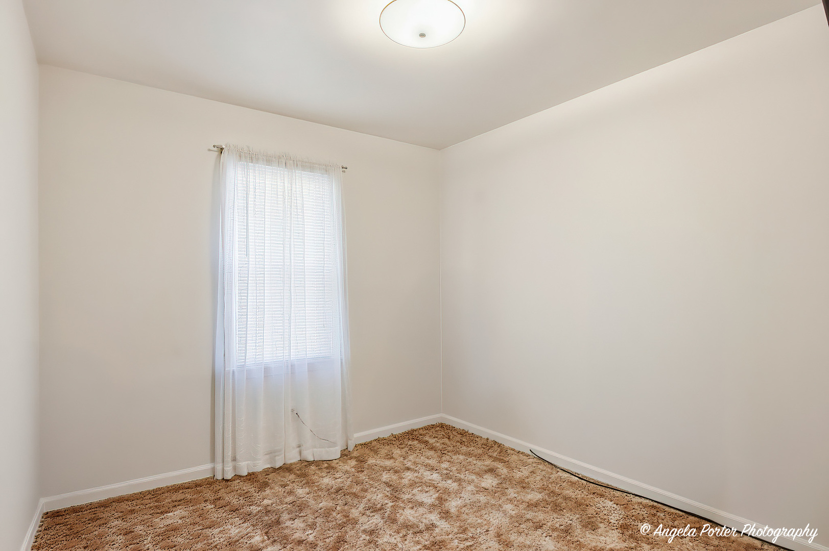 1210 S Broadway Street, McHenry, IL 60050