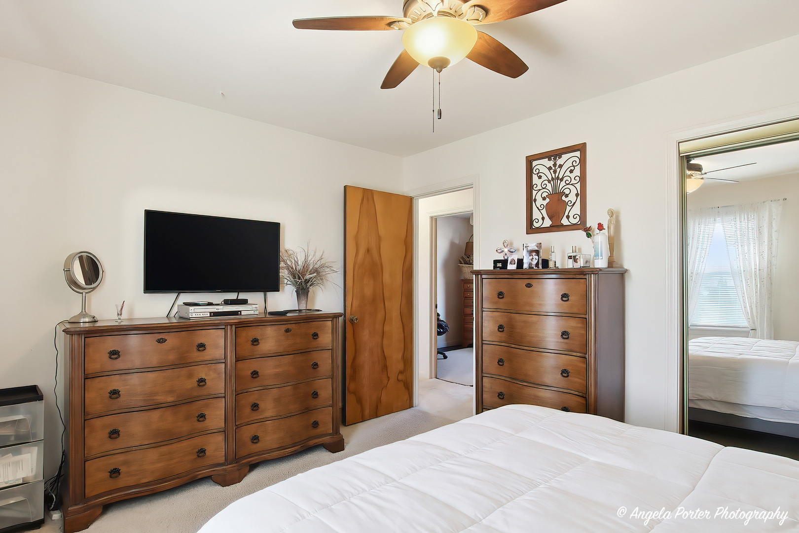 1210 S Broadway Street, McHenry, IL 60050