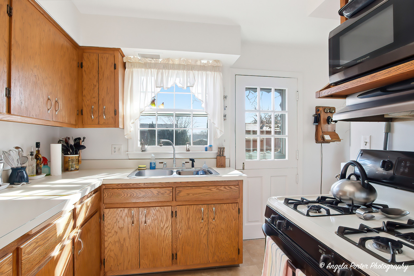 1210 S Broadway Street, McHenry, IL 60050