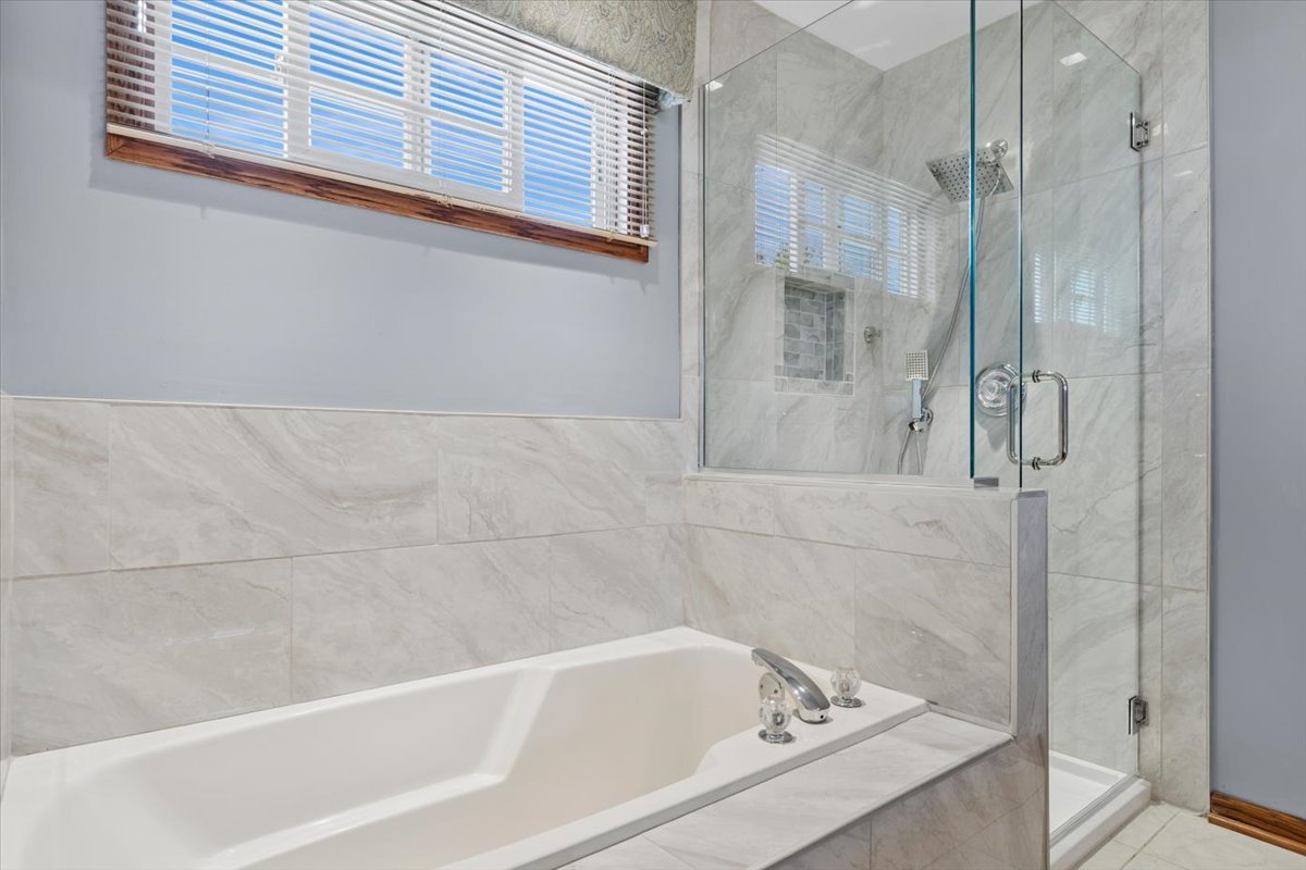 Bolingbrook, IL 60490