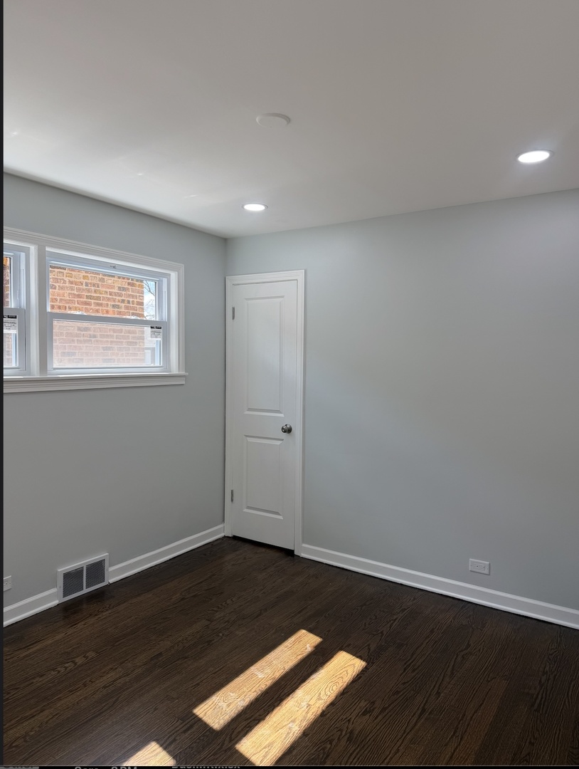 14535 S Parnell Avenue, Riverdale, IL 60827