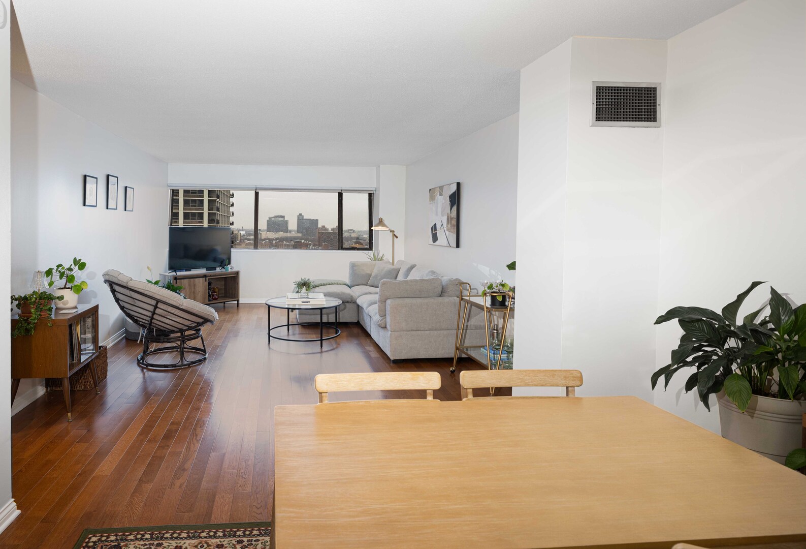 1415 N Dearborn Street #17D, Chicago, IL 60610