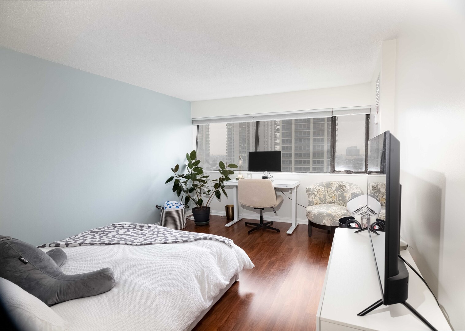 1415 N Dearborn Street #17D, Chicago, IL 60610