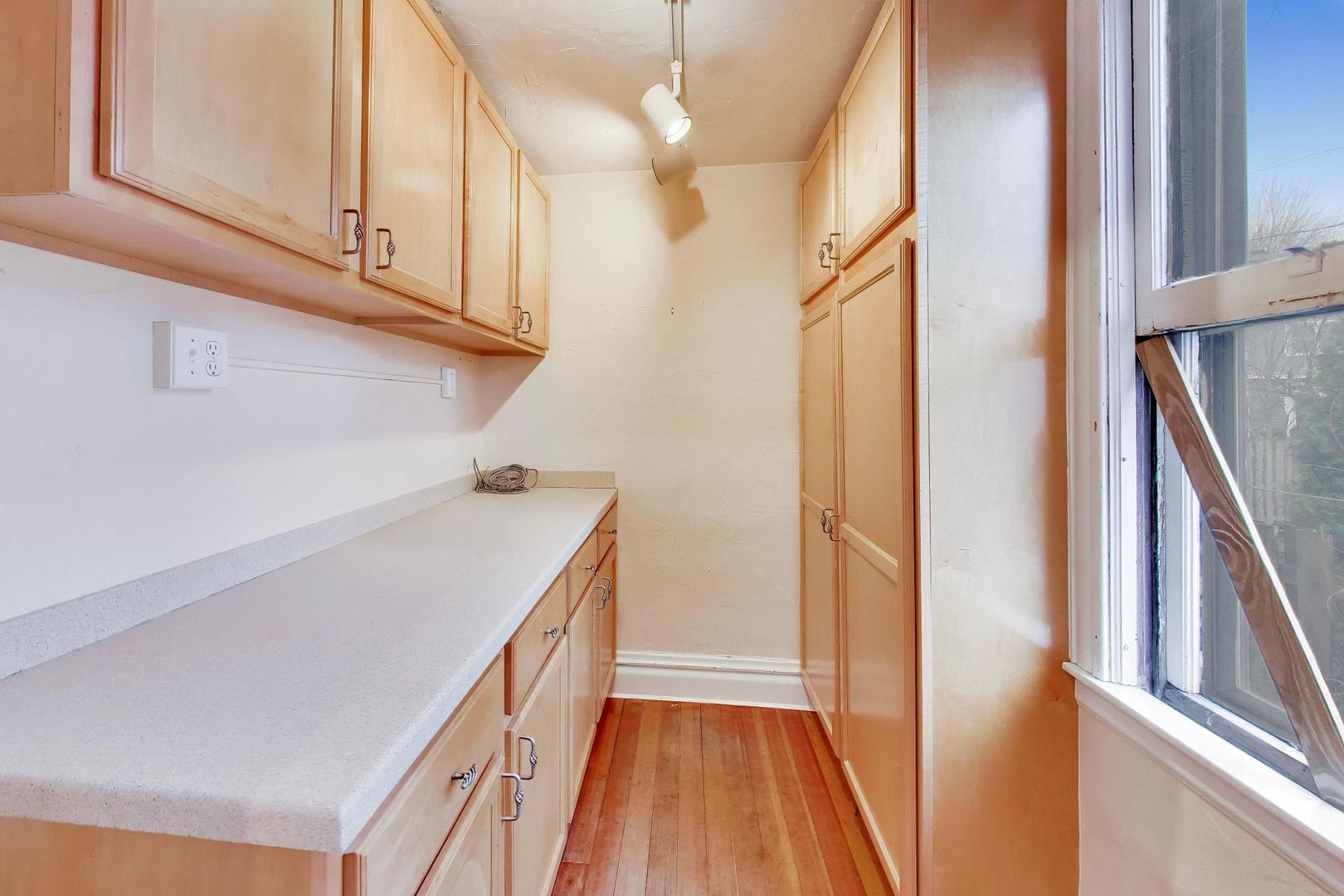 311 Brainerd Avenue, Libertyville, IL 60048