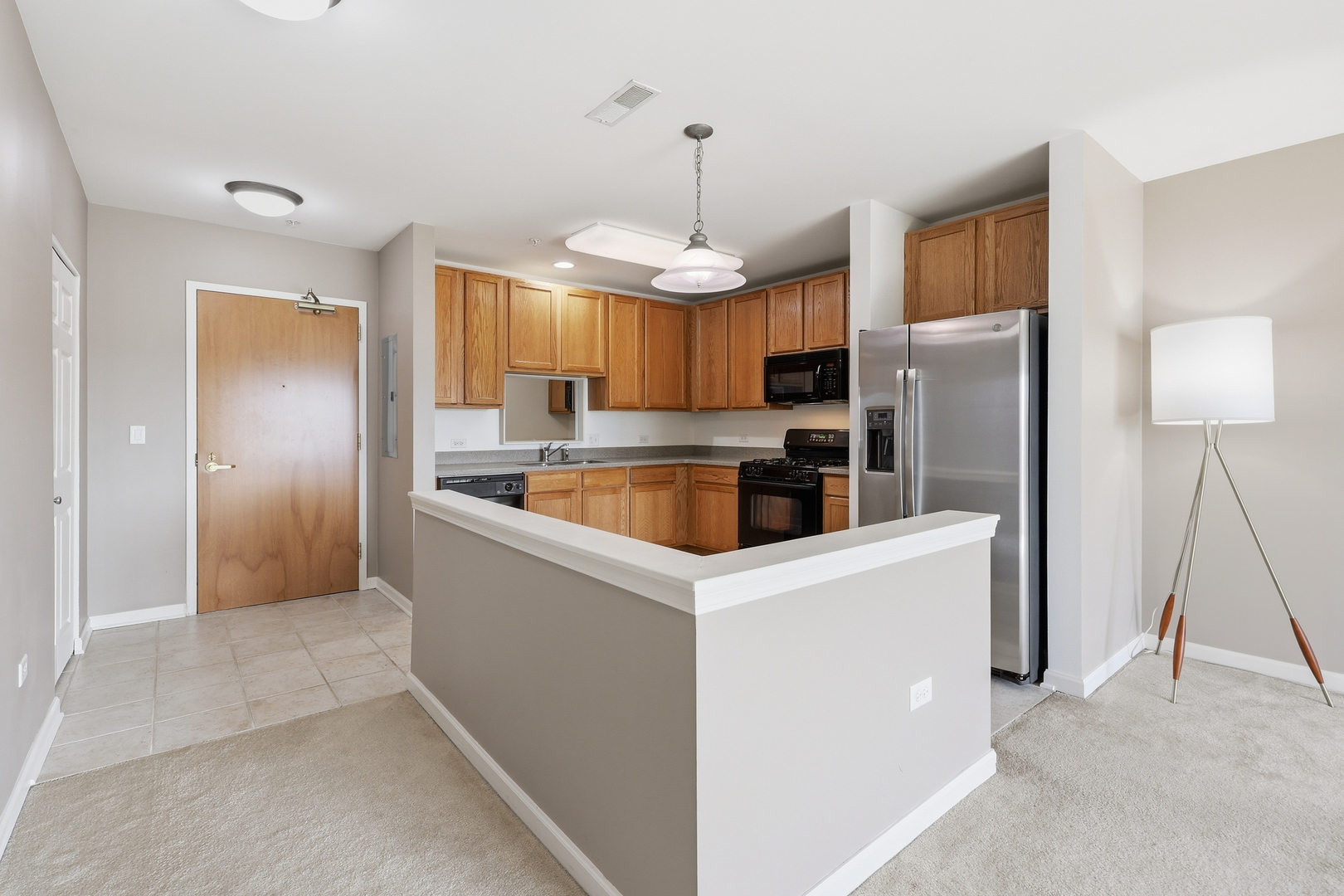 14 S Prospect Street #402, Roselle, IL 60172