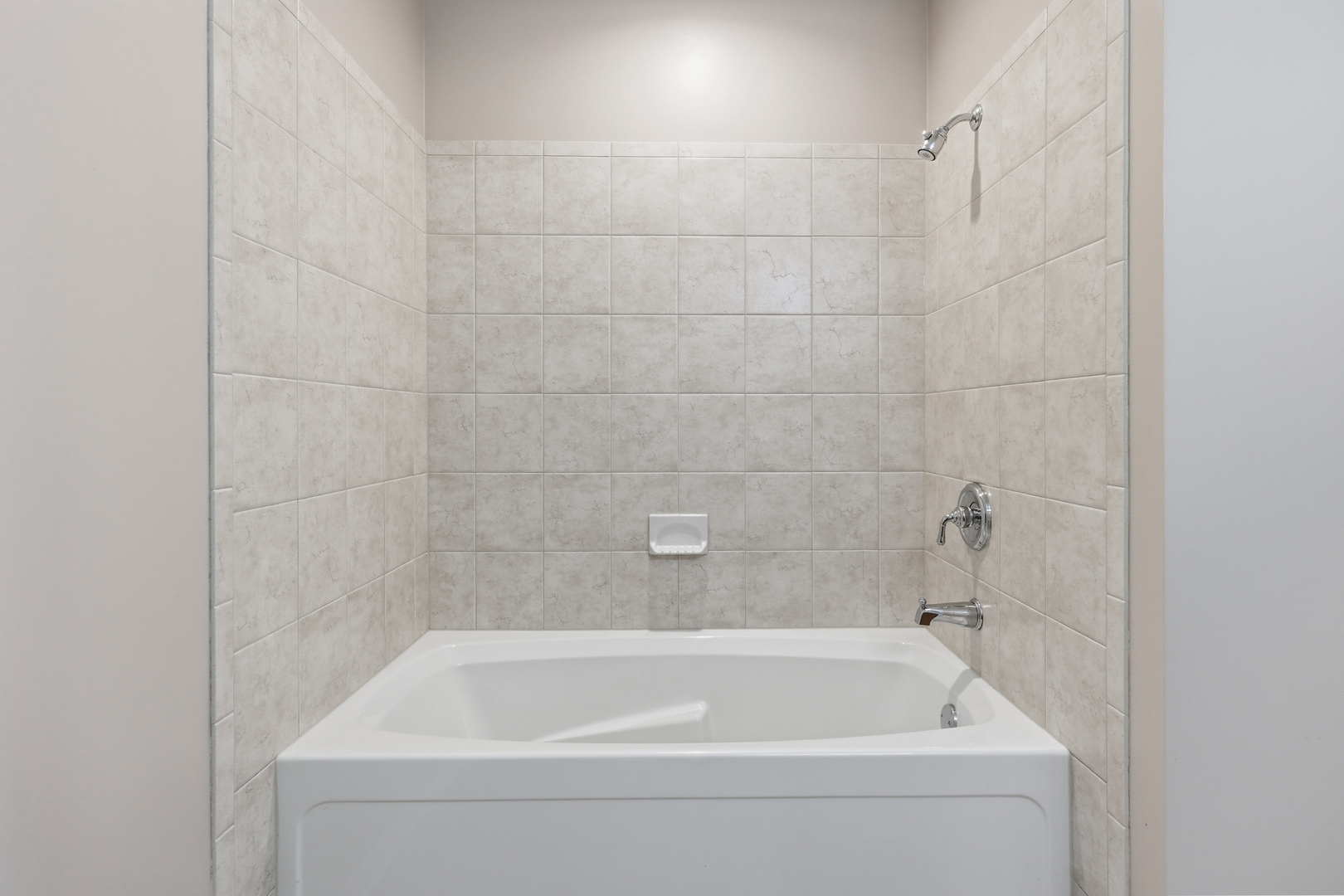 14 S Prospect Street #402, Roselle, IL 60172