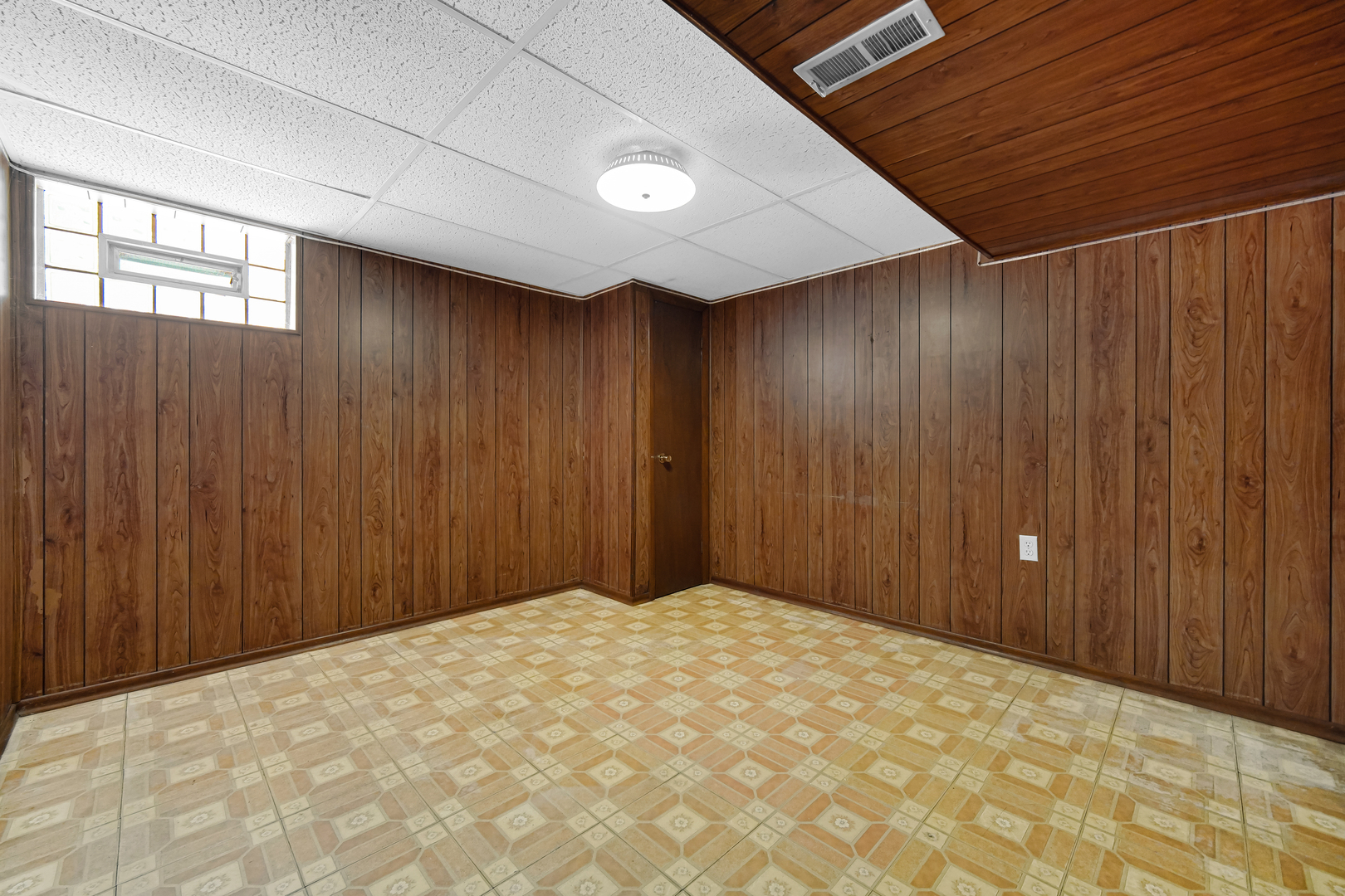 772 Memorial Drive, Calumet City, IL 60409