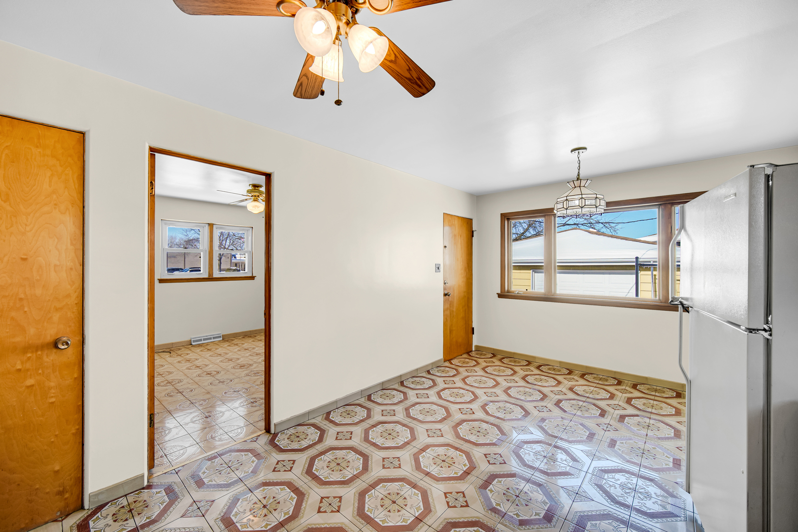 772 Memorial Drive, Calumet City, IL 60409