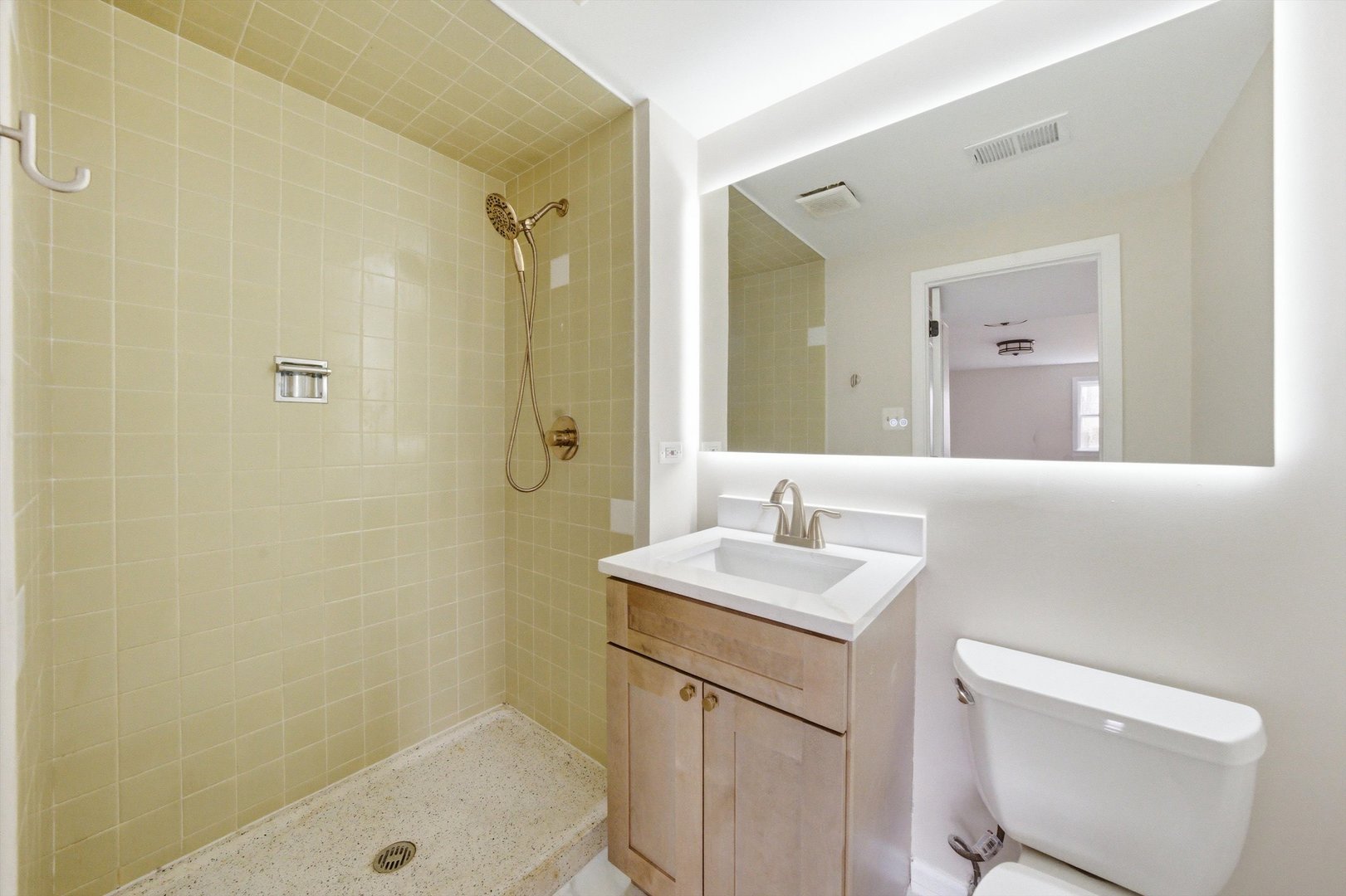 8939 Melvina Avenue, Oak Lawn, IL 60453