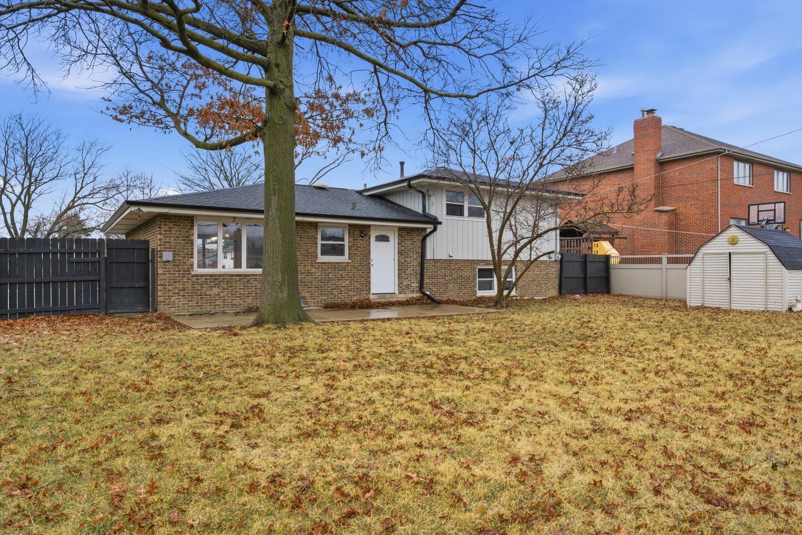 8939 Melvina Avenue, Oak Lawn, IL 60453