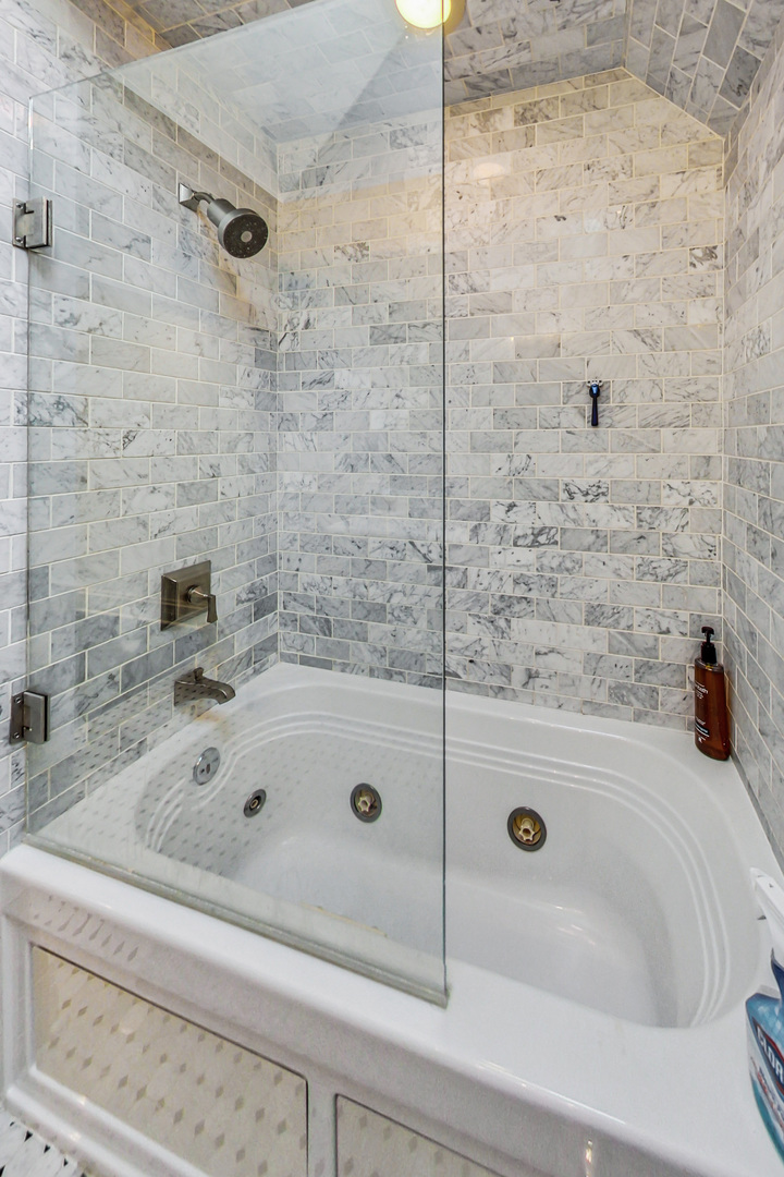 5345 Lawn Avenue, Western Springs, IL 60558