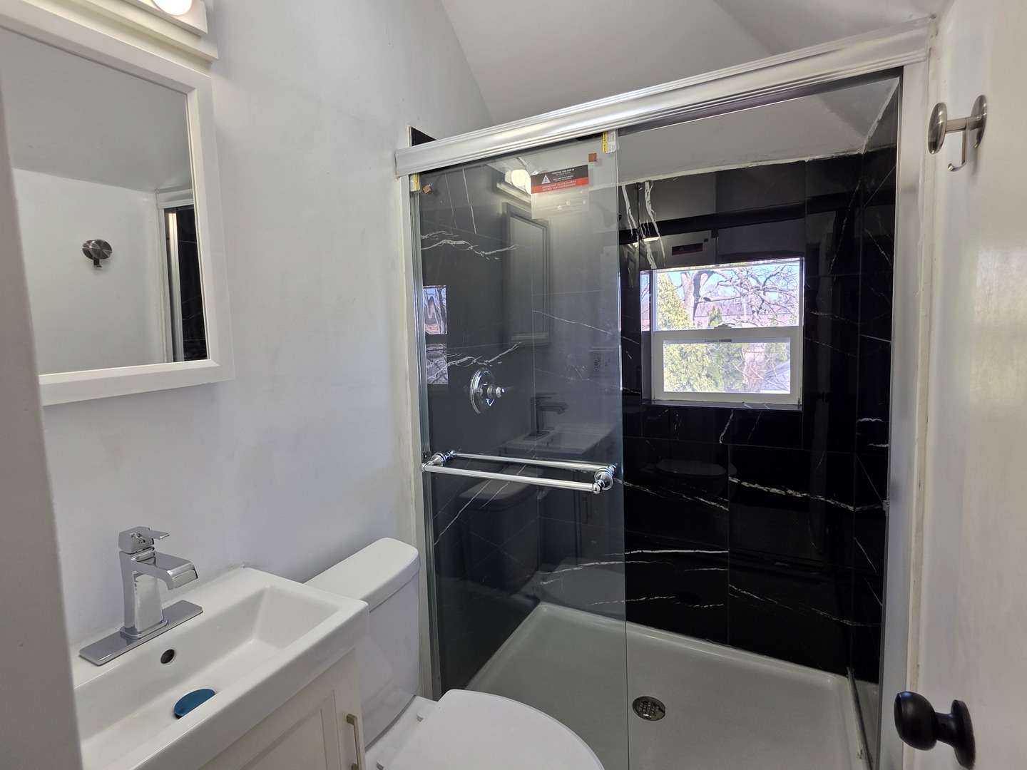 122 Hawley Street, Grayslake, IL 60030