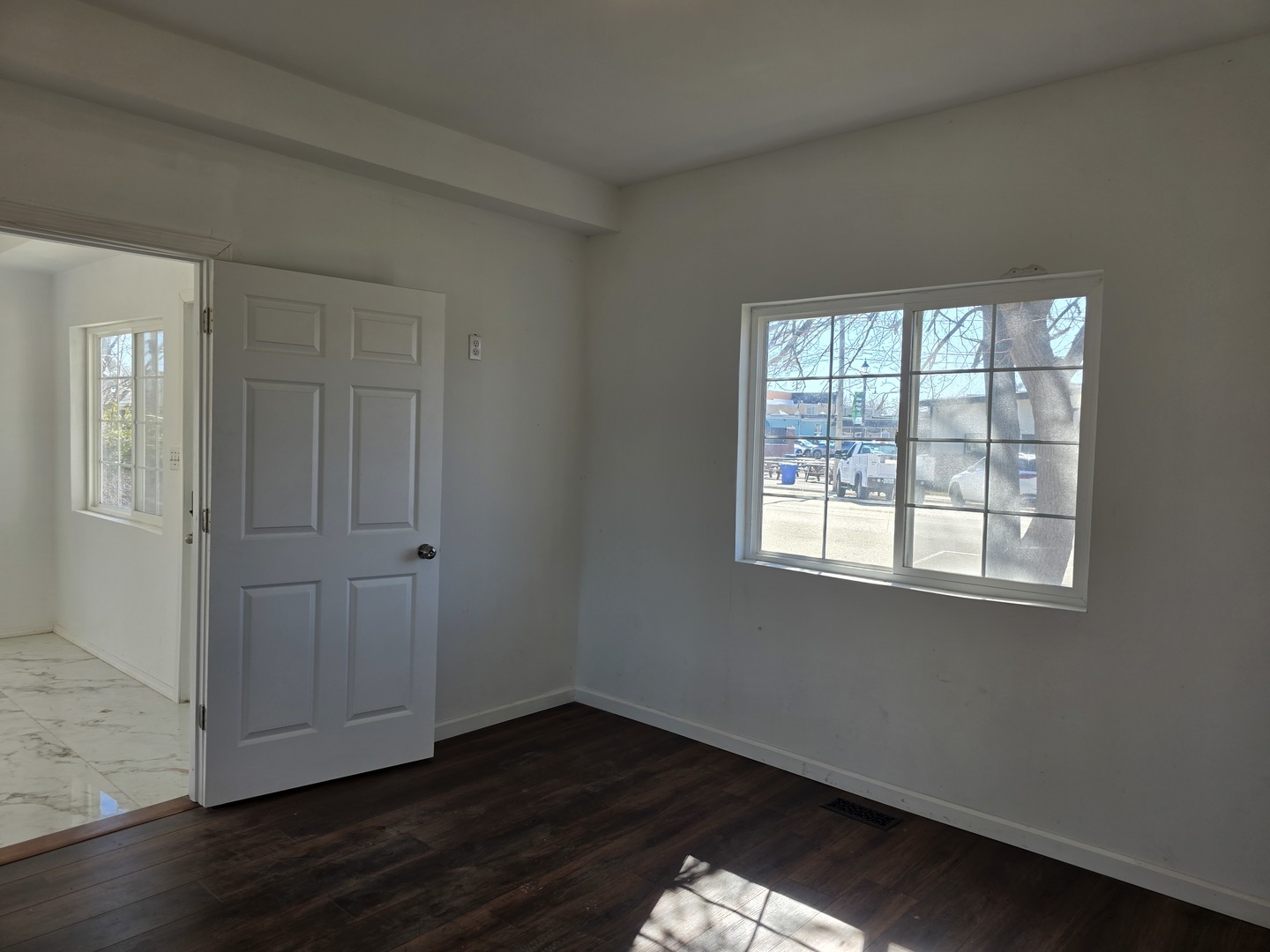 122 Hawley Street, Grayslake, IL 60030