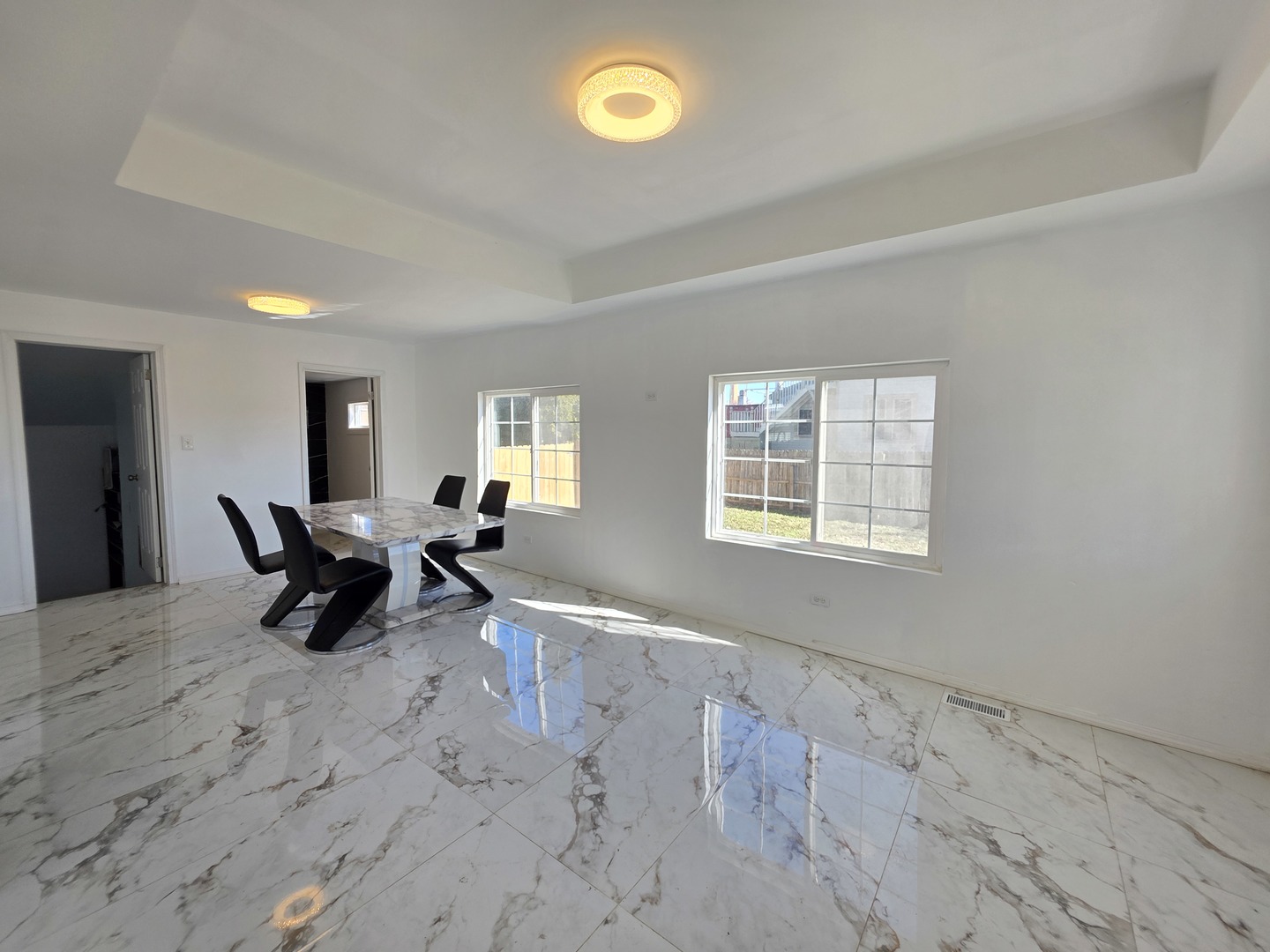 122 Hawley Street, Grayslake, IL 60030