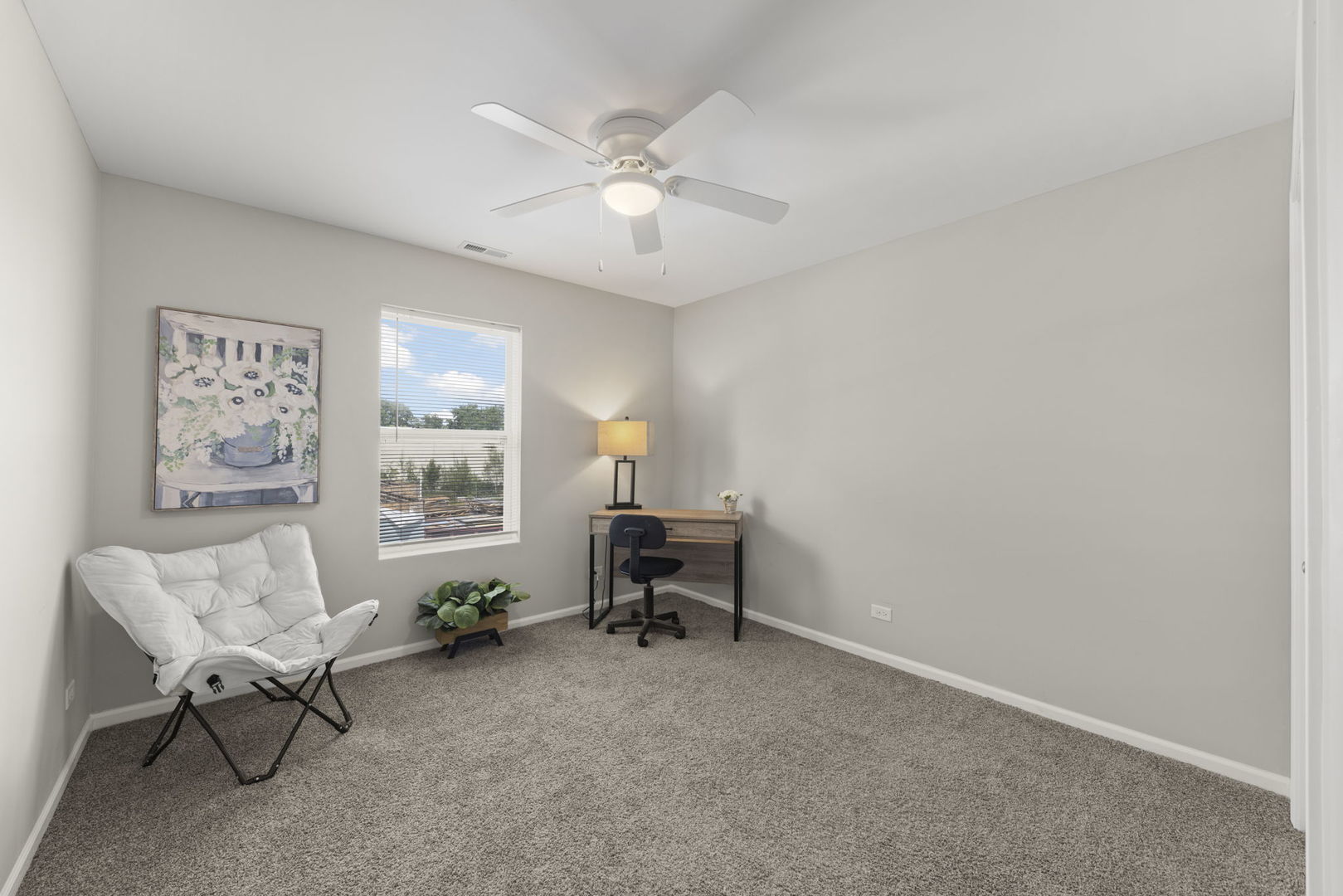 600 W Pleasant Lane #C2, Lombard, IL 60148