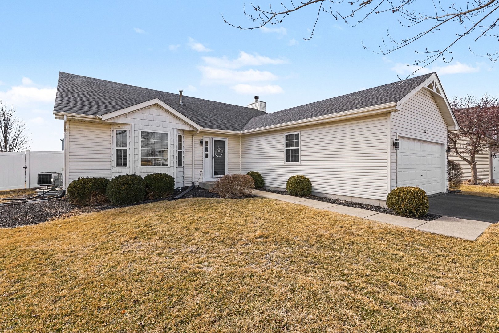 410 Heritage Lane, Plano, IL 60545