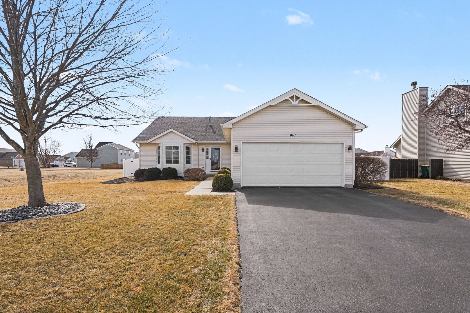 410 Heritage Lane, Plano, IL 60545