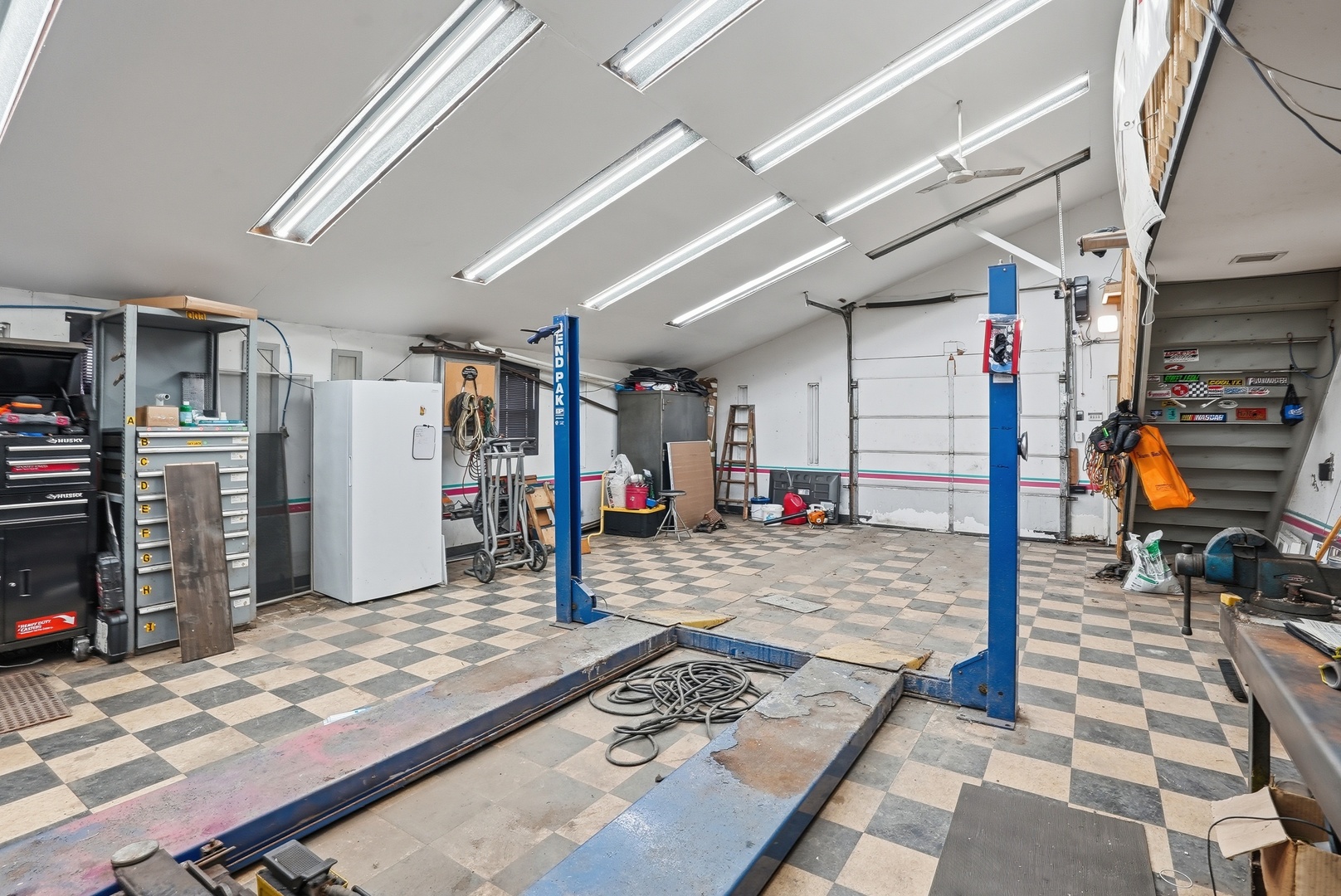 911 Somerset Street, New Lenox, IL 60451