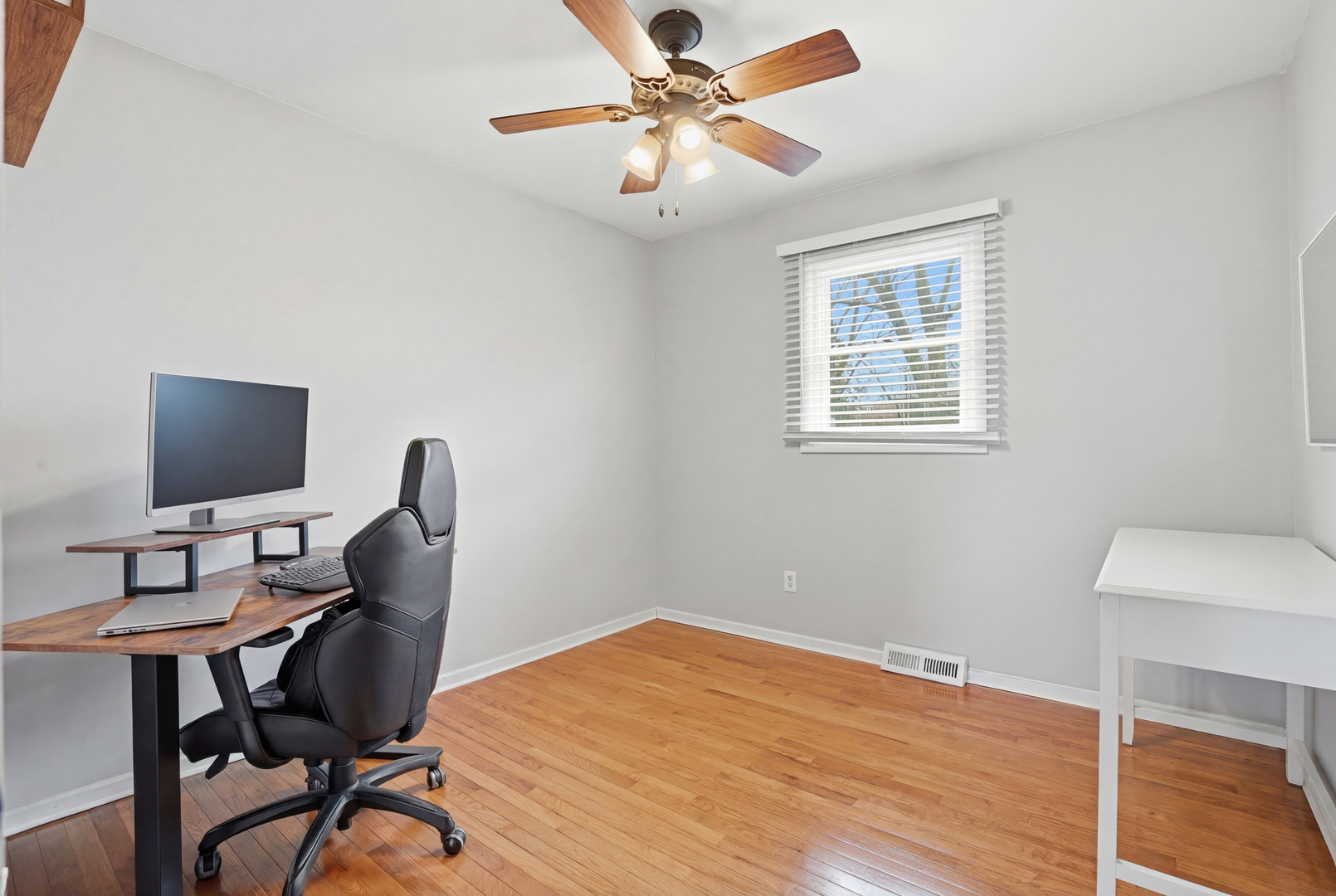 911 Somerset Street, New Lenox, IL 60451