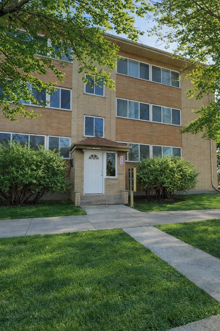 4656 W 87th Street #1, Chicago, IL 60652