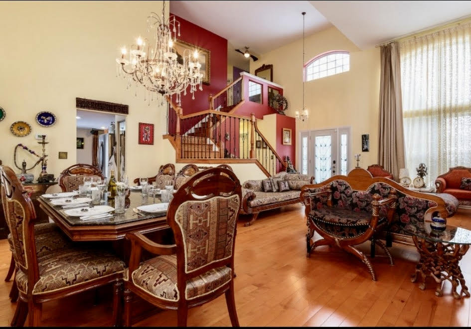 671 Wintergreen Circle, Naperville, IL 60540