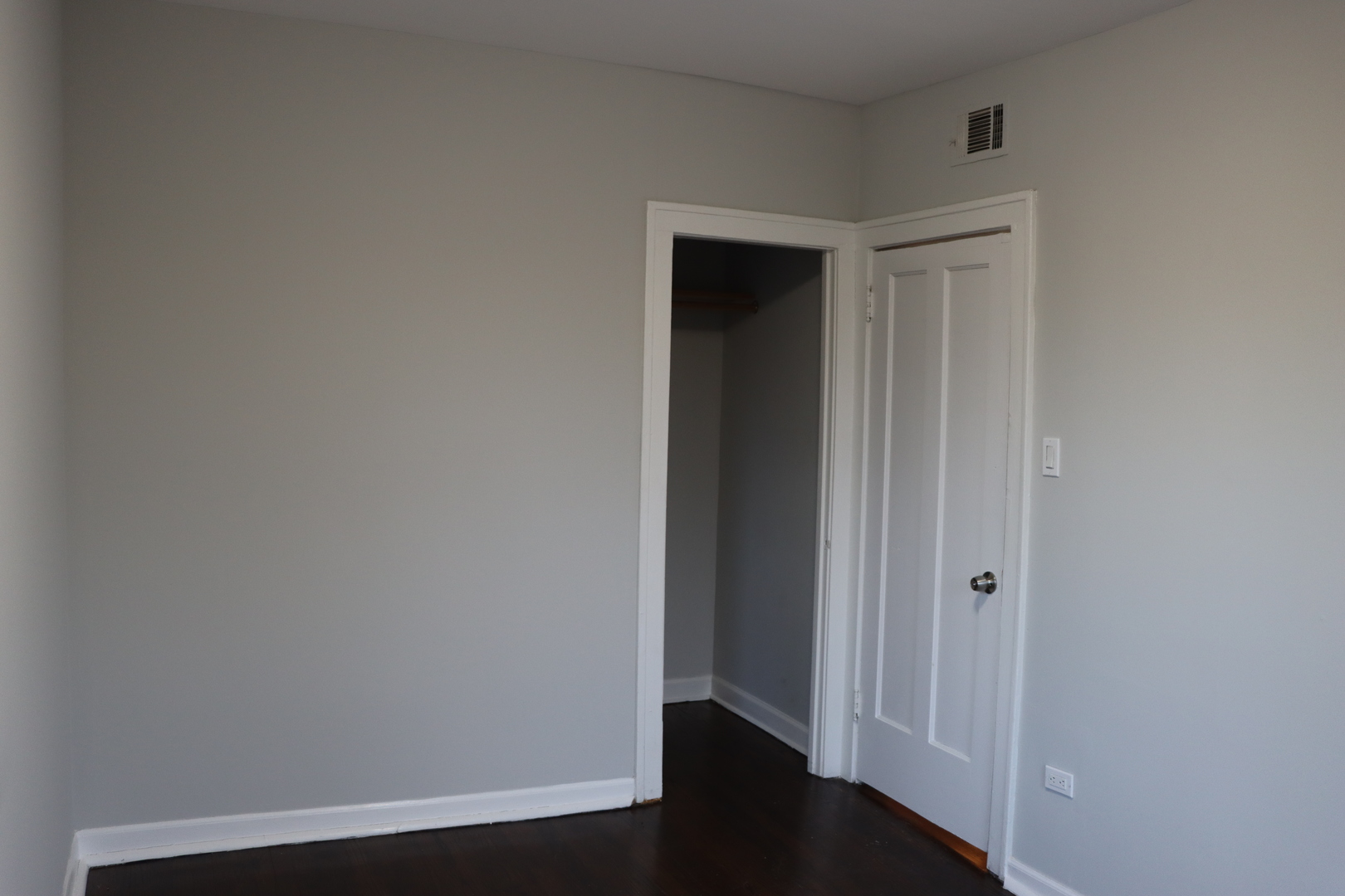 6505 N Bell Avenue, Chicago, IL 60645