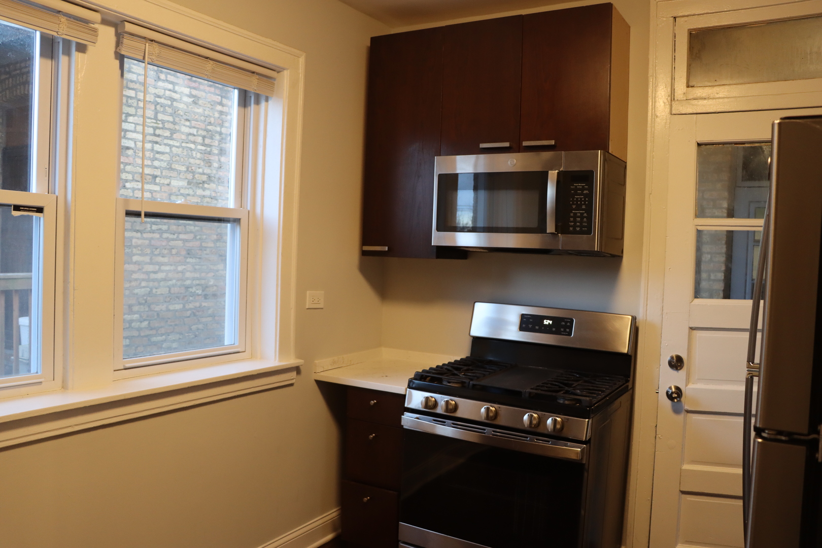 6505 N Bell Avenue, Chicago, IL 60645