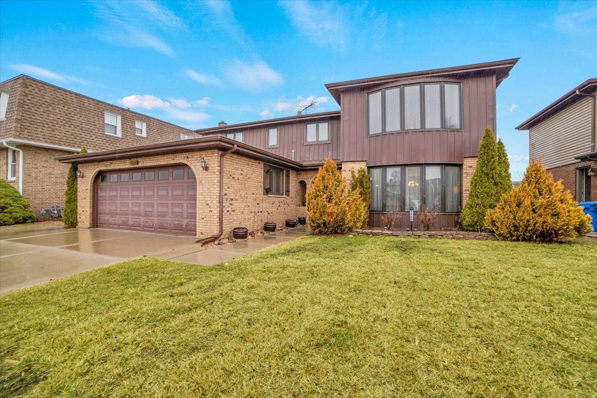 1102 E Ardyce Lane, Mount Prospect, IL 60056