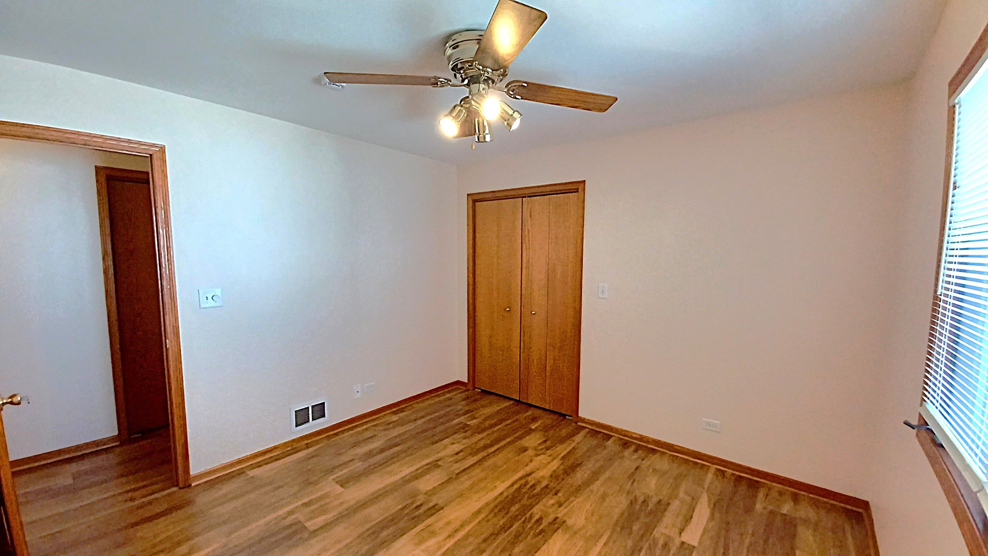 Crest Hill, IL 60403